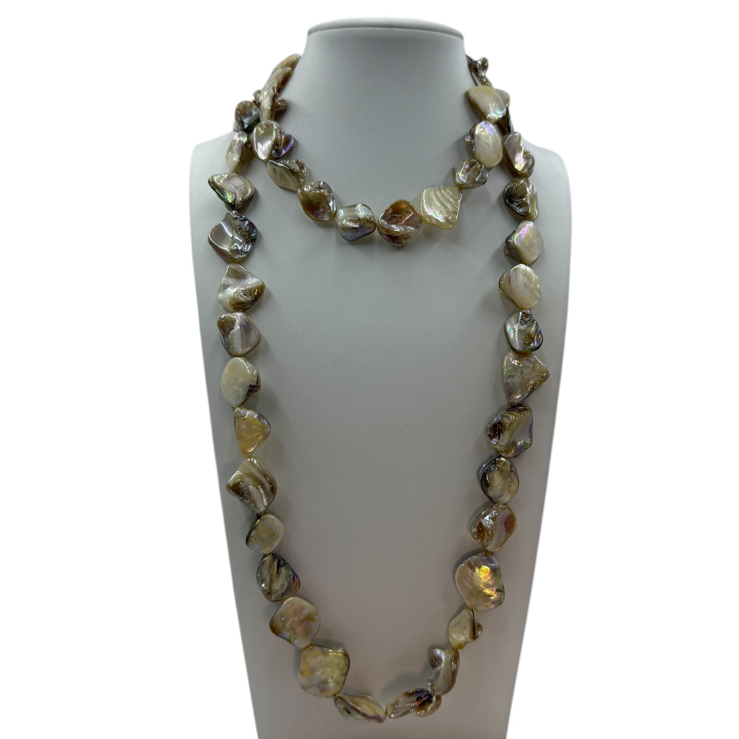 Mother of Pearl Cream Necklace