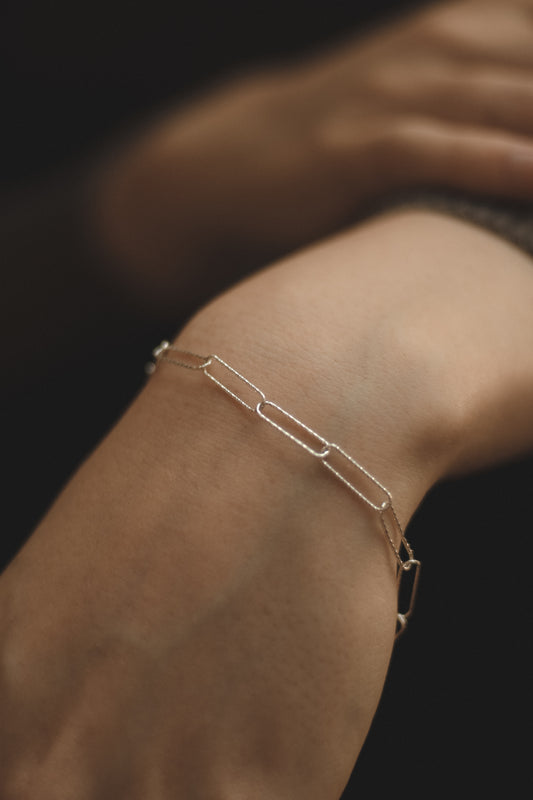 Sparkly Long Link Round Chain