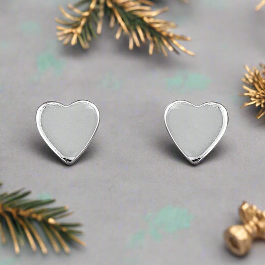 Small Flat Heart Stud